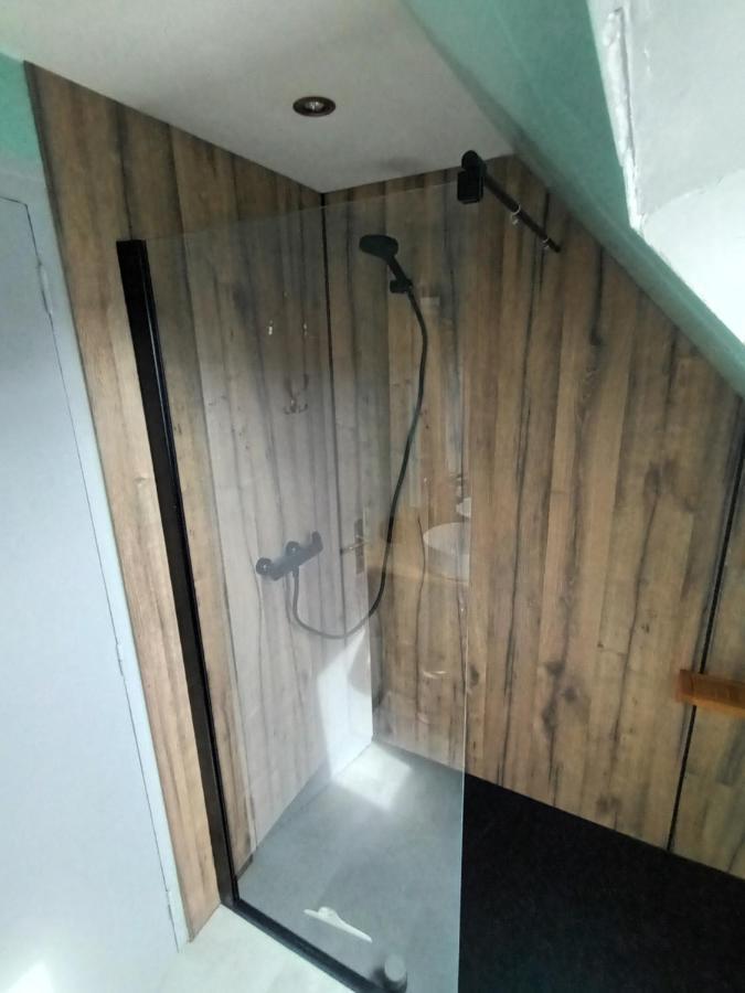 Le Miraillet, Gite Saint-Illide Ngoại thất bức ảnh